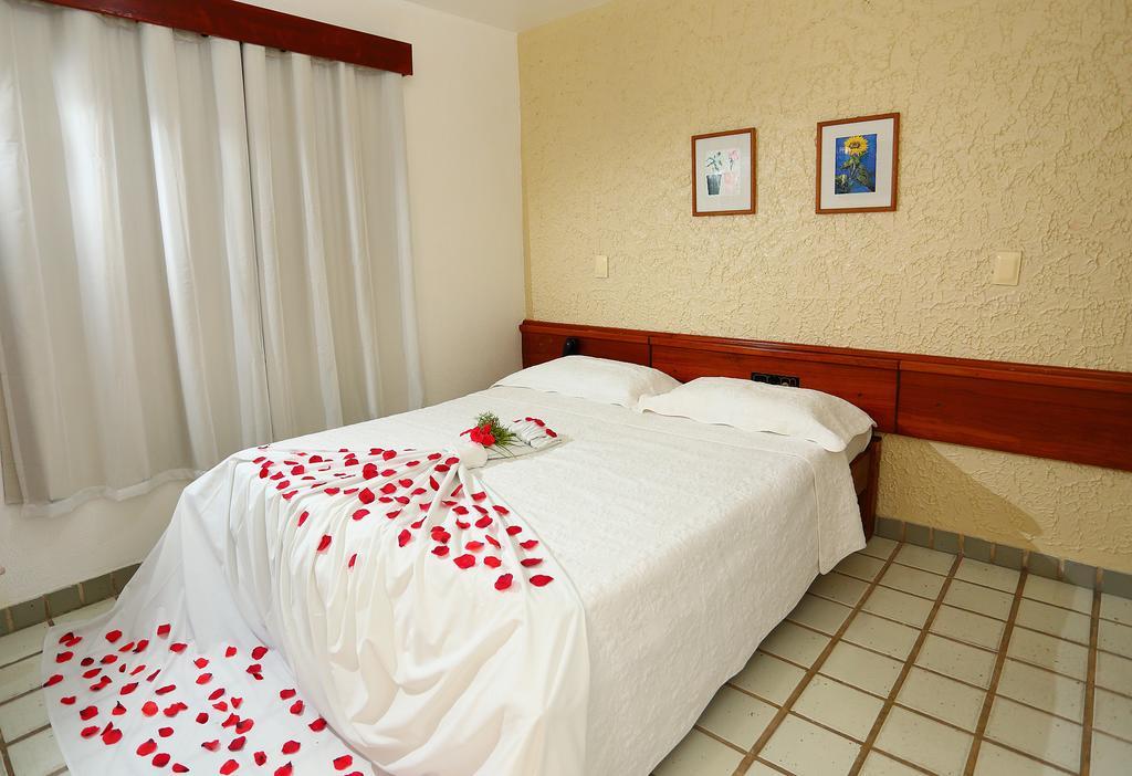 Marlim Porto Hotel 포르투세구로 외부 사진